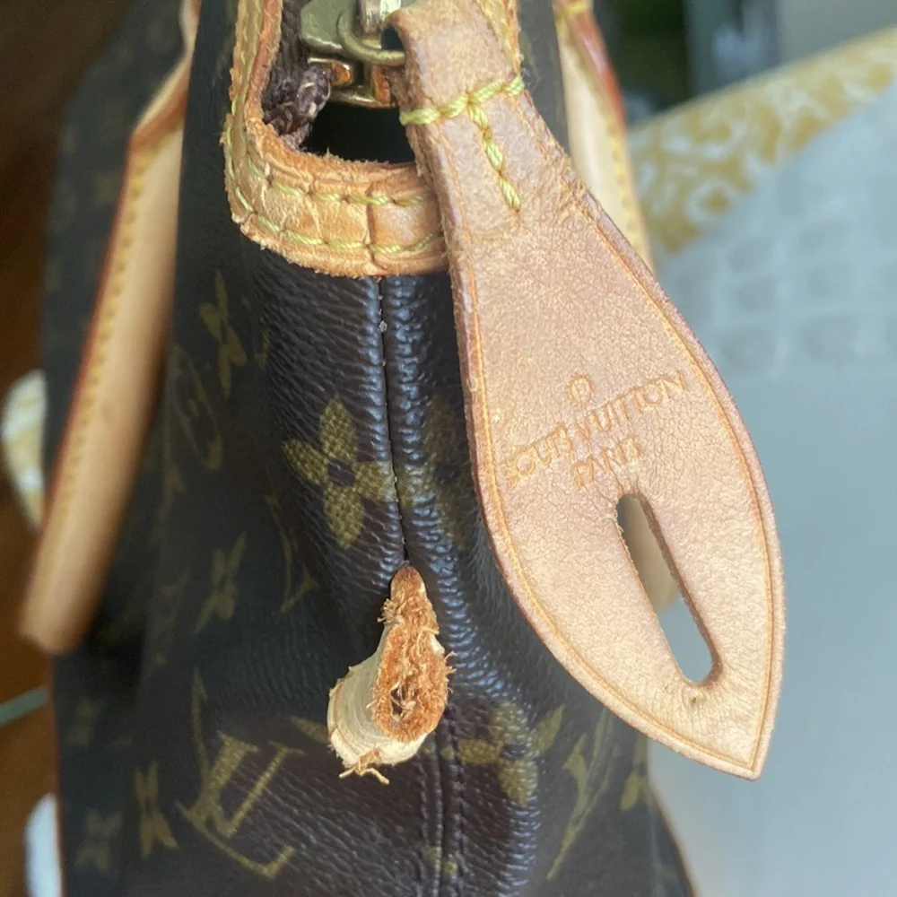 Authentic LV bag, mono prints - Picture 5 of 11
